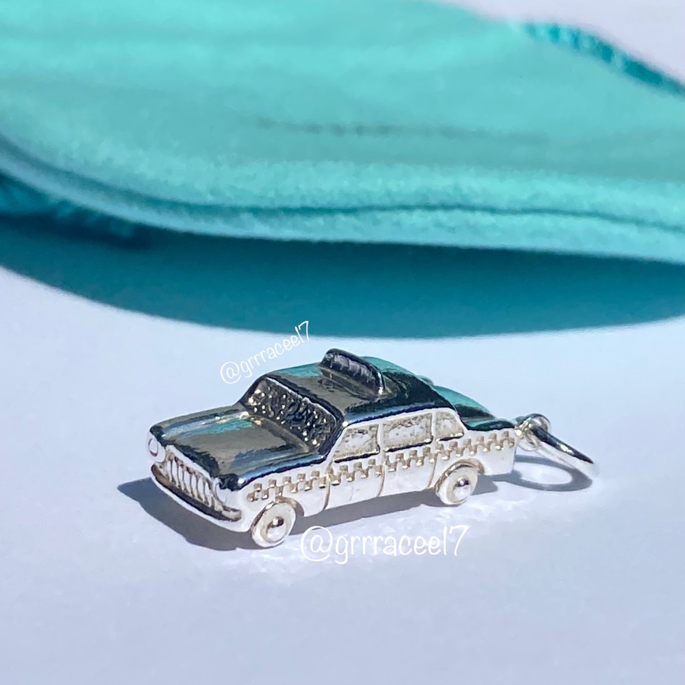 AUTH RARE vintage Tiffany & Co. taxi cab charm/pendant🚕